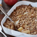 Amish-Style Apple and Cinnamon Baked Oatmeal